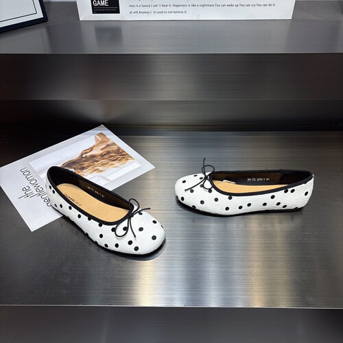 马毛波点浅口芭蕾鞋单鞋女