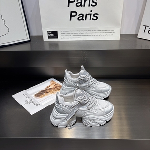 百搭显瘦软底系带休闲运动鞋 小个子6cm增高厚底老爹鞋 女2026春款