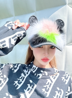 NIUYANG 原创秋冬时髦棋盘格狐狸毛蓬松颅顶棒球帽可爱耳朵鸭舌帽