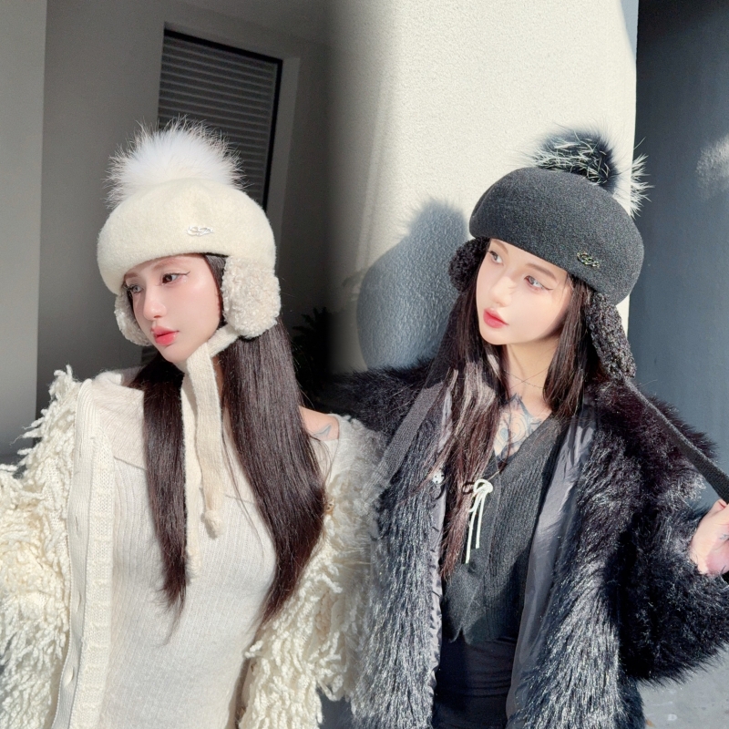 CREAMPP 设计师蓬松羊毛混纺狐狸毛球蘑菇帽羊羔毛系带耳罩贝雷帽