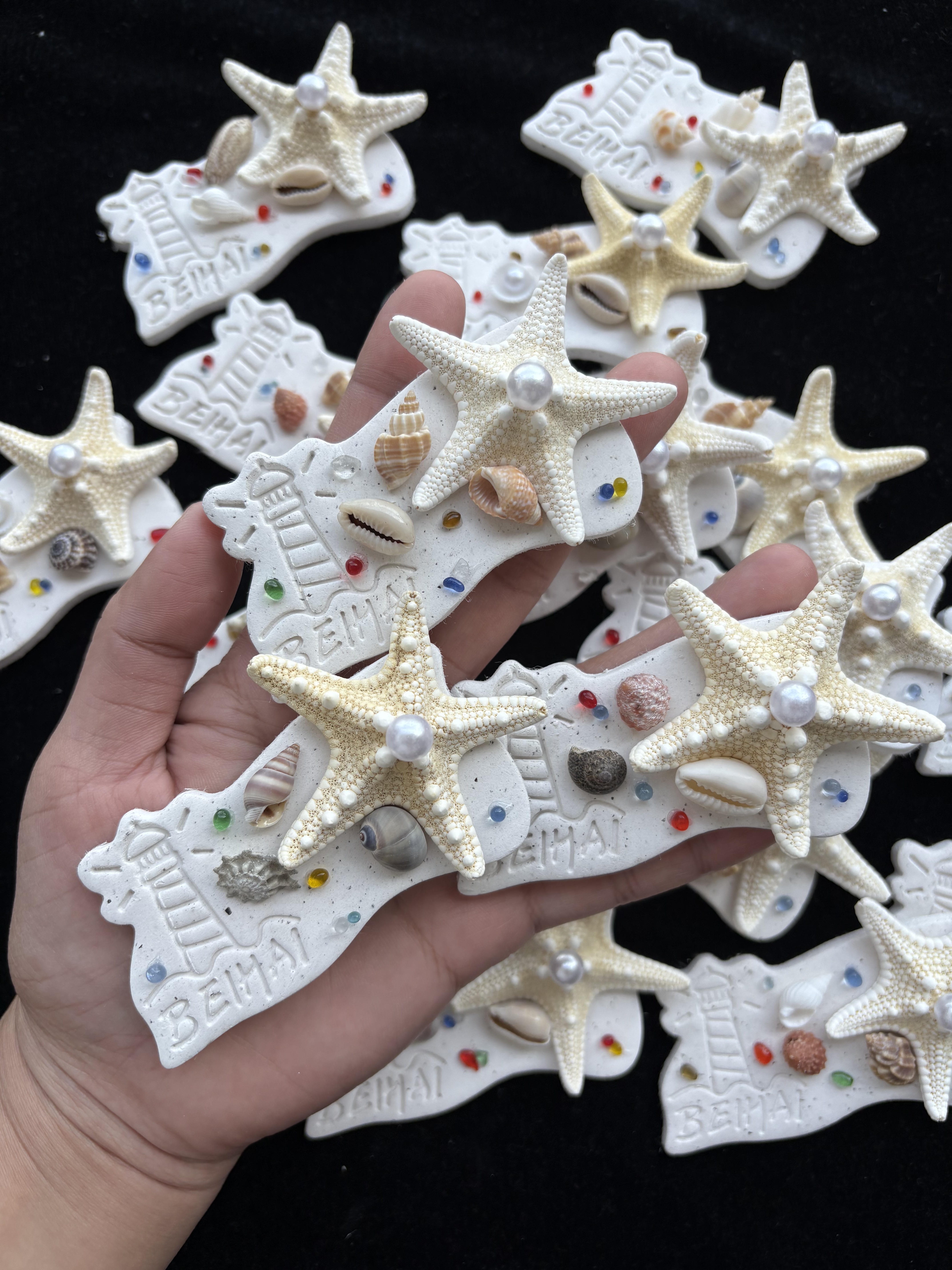 北海 手工粘土贝壳冰箱贴 灯塔造型 海边定制版手机 海星冰箱贴图片