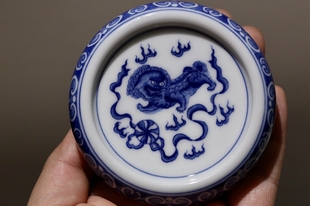 景德镇 青花瓷 梅香居 全手绘 原矿料 狮纹盖置