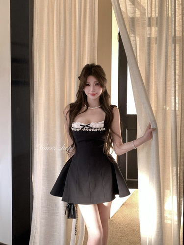 NIAOER原创千金少女收腰高端超厚复合麻闪钻花边小黑裙