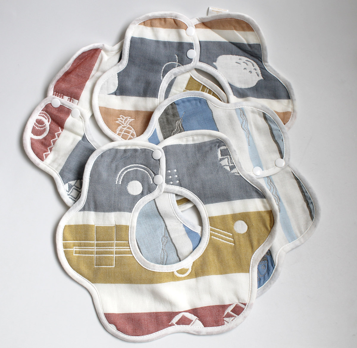 加厚提花防水围兜花瓣围嘴纯棉纱布口水巾旋转围嘴图色,婴童用品,口水巾,淘宝优惠券,粉丝福利购,淘宝优惠卷