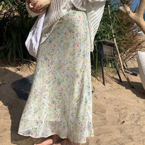 TL夏新款法式高腰显瘦百搭碎花沙滩度假风雪纺长款半身裙