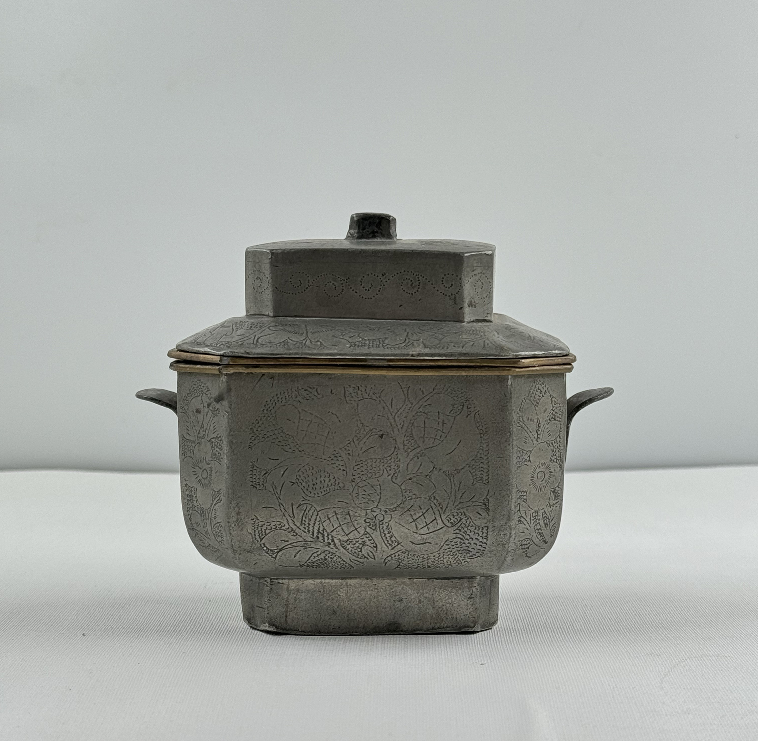 潮汕清代文方物件老锡器老茶器茶具古董收藏品早期四方茶叶船壶承