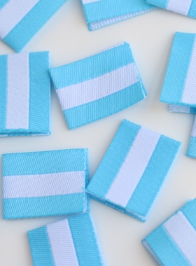 蓝色条纹双面对折织唛布标服装辅料领标侧缝款设计定制织标现货