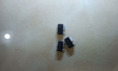 TLE4250-2G 丝印52S 贴片SCT595-5 线性稳压器芯片 汽车级 原装