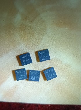 BQ25713RSNR QFN32 原装进口 BQ25713 电池管理IC BQ25713RSNR