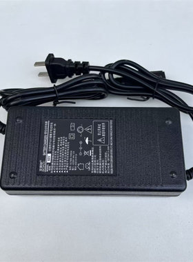 宝德驰60V67.2V3A电动车锂电池充电器方头