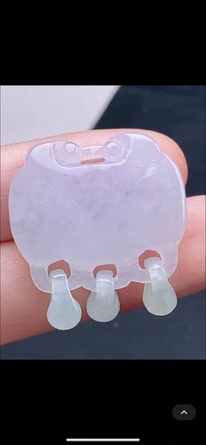 29.2-27.4-4.4mm,水润  平安锁 吊坠 ，天然翡翠A货adq675.7