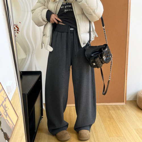 冬季保暖弯刀卫裤女运动风休闲简约高腰抽绳加厚奥利绒两穿香蕉裤