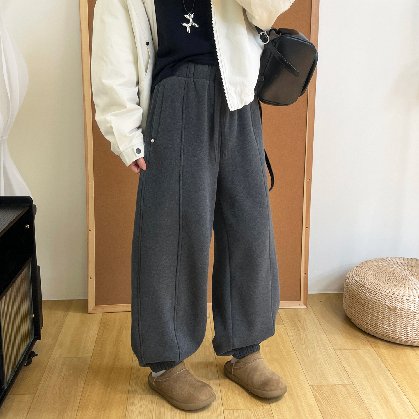 加绒束脚卫裤女冬季多色系百搭松紧腰遮肉显瘦加厚保暖哈伦运动裤