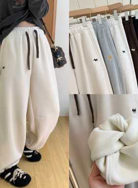 加绒休闲卫裤女冬季小狗刺绣可收口阔腿束脚两穿加厚奥粒绒弯刀裤