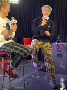 王嘉尔同款豹纹牛仔裤男款潮牌欧美hiphop裤子美式复古拖地直筒裤