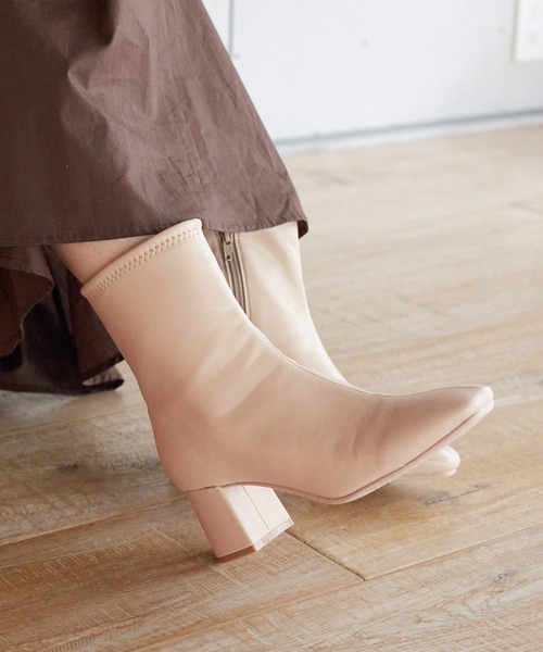 日系时尚粗跟显瘦时装女靴短筒靴