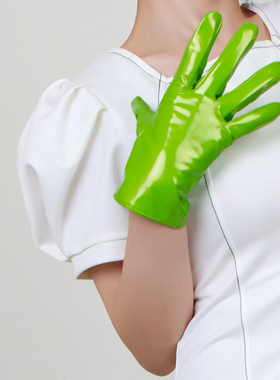 拍照漆皮手套21cm短款PU仿真皮仿皮亮皮奶油果绿草绿色春秋保暖女