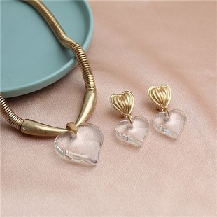 品牌打标复古项链透明玻璃水晶心形气质潮流个性时尚锁骨链配饰女