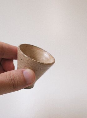 杯二七四 王哲轩 手工马蹄杯 白酒杯 日式茶杯 日用好物 侘寂风