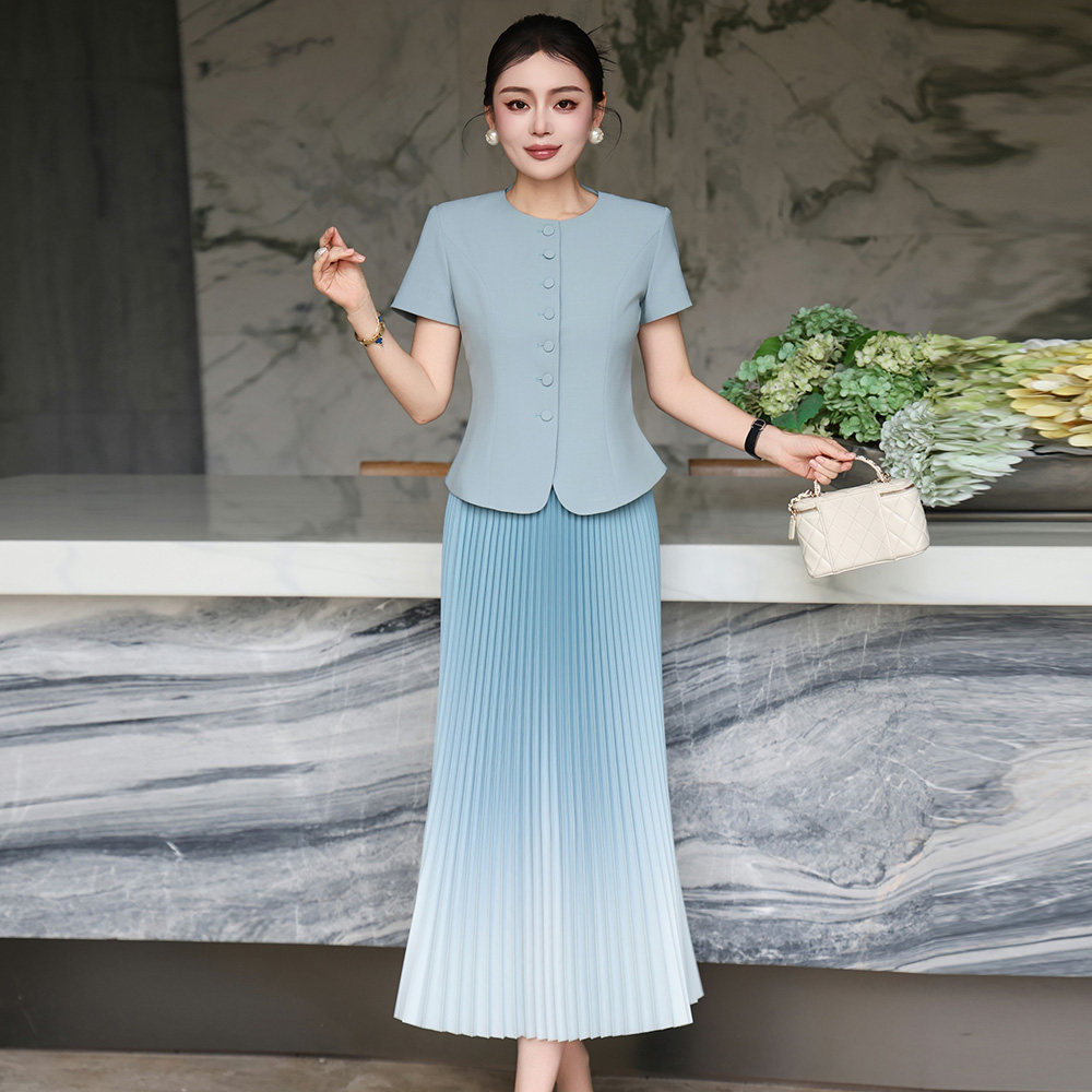 夏季高级感时尚套装女简约气质收腰上衣配渐变色百褶半身裙OL通勤