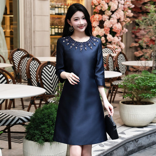 高级感重工钉钻小礼服大码秋季小个子洋气H版型小香风连衣裙女