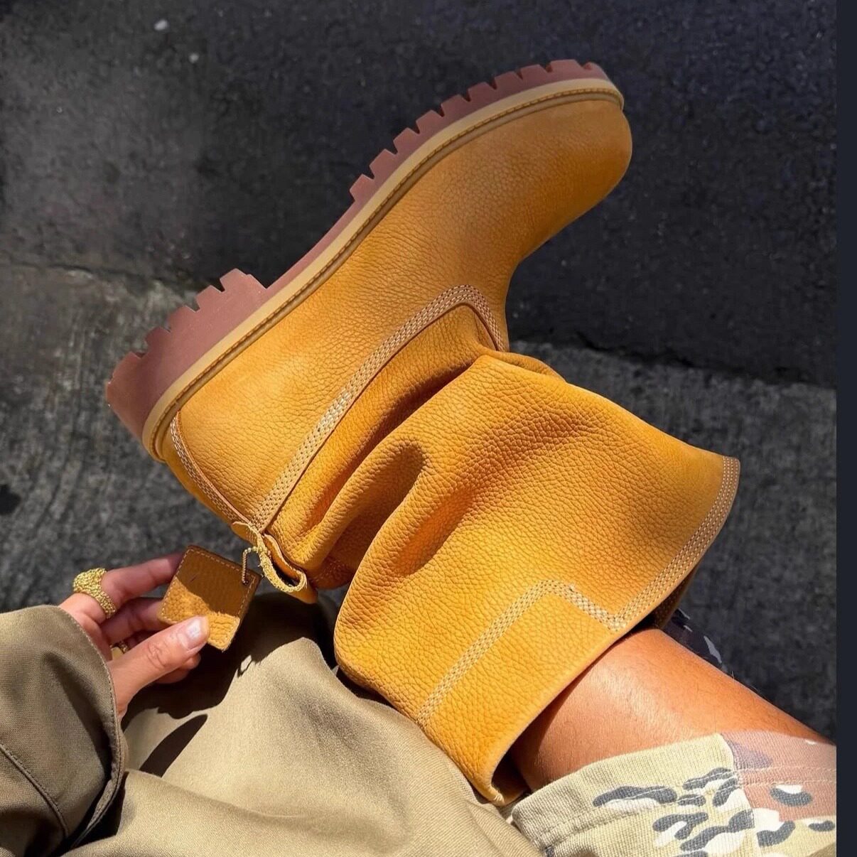 复古踢不烂堆堆靴男女中筒骑士靴宽松机车靴工装大黄靴褶皱马丁靴