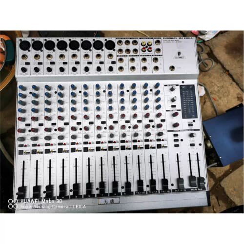 百灵达16路混音器，型号爲:MX2004A，自定义七成新，由