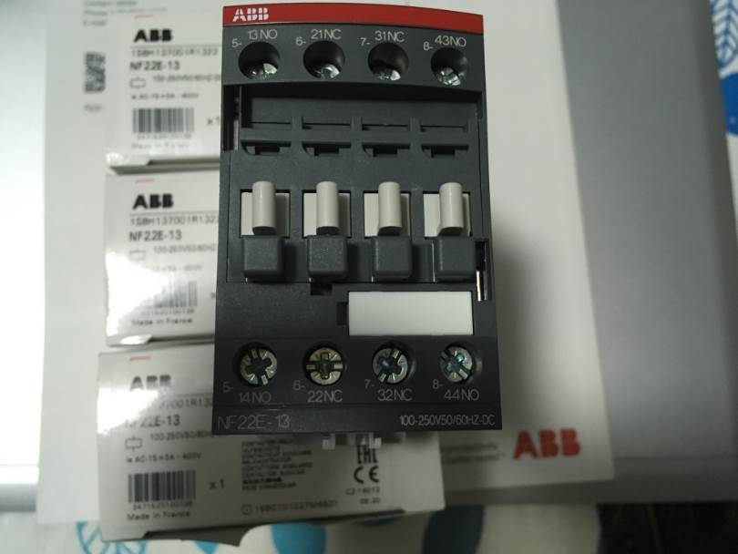 议价原装进口ABB直交流控制继电器NF22E-12,NF22E-13,NF22E-1￥