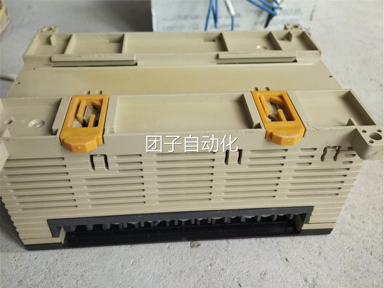 AOMRON欧姆龙CPM1A-40CDR-A-V1拆机PLC控制器 功能完好 实图询价