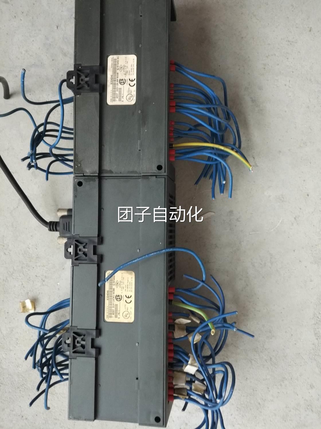 A西门子6ES7 214-1AC01-0XB0+扩展模块 EM223 223-1BL00-0XA0实图