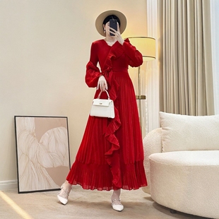 法式 V领收腰显瘦长裙高级感婚宴礼服 轻奢荷叶边百褶连衣裙女秋季