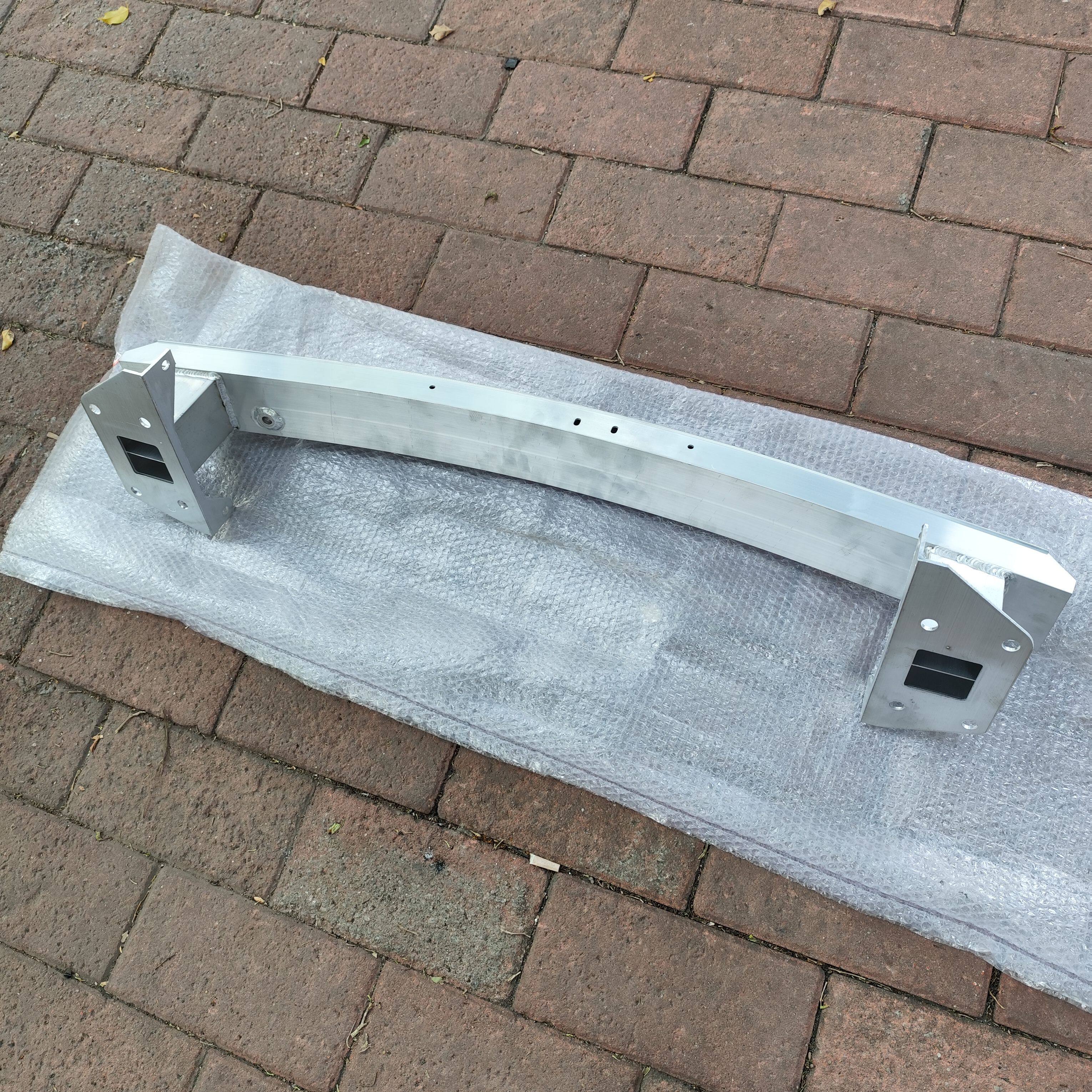 埃安Y plus前杠骨架前保险杠支架前杠骨架防撞梁铝