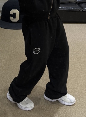 STA2026秋冬死神镰刀纯色高精刺绣宽版窄版运动长裤休闲百搭卫裤