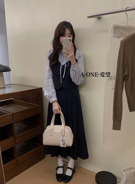 A-one爱望秋新款法式女洋气减龄时尚套装假两件百褶裙两件套24226