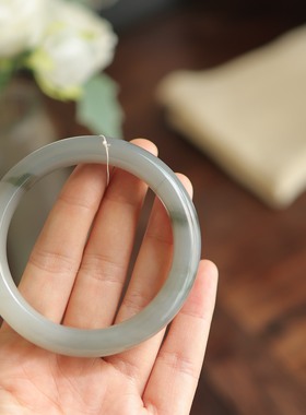 天然和田玉烟紫镯 56.7*12.2*9mm 细腻圆条手镯显气质 货号15421