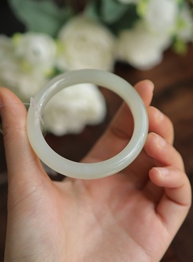 天然和田玉白冰晴手镯 51.6*10.1*8mm细腻简约圆条日常 货号15816