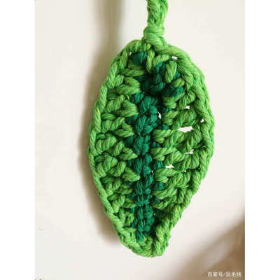 lr定制链接绿色毛线吊坠