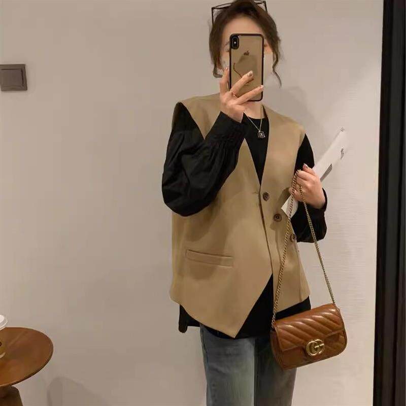 卡其色西装马甲女2026年春秋新款设计感百搭叠穿马夹坎肩上衣外套