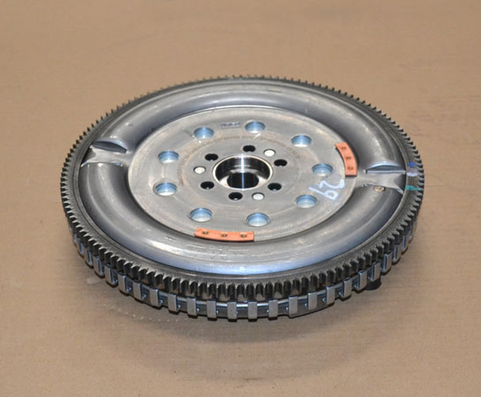 原装瑞虎5飞轮总成艾瑞泽57双质量飞轮艾瑞泽GXEX飞轮1.5T专用