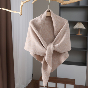 2025秋冬羊毛针织披肩衫女士保暖休闲韩版高级感百搭围脖三角围巾