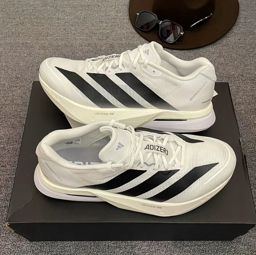 阿迪达斯正品男子低帮运动鞋跑步鞋JS4939