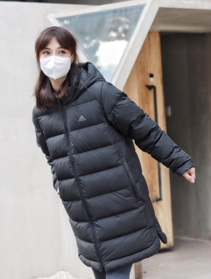 阿迪达斯正品羽绒服女中长款连帽保暖防风运动外套IL8938 IL8936