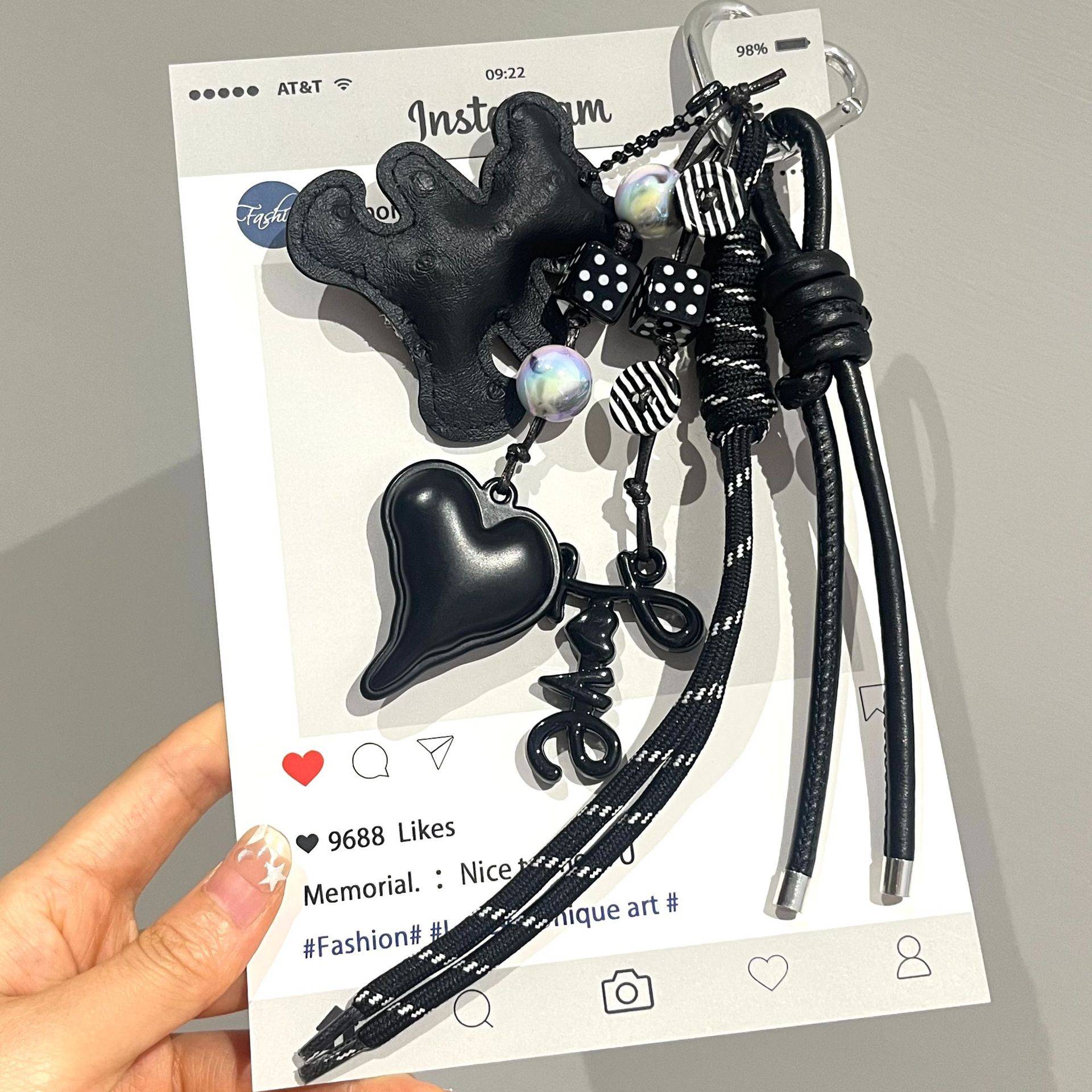ins爱心小熊饰品挂件皮质爱心吊坠包包挂件miu系高级感钥匙扣