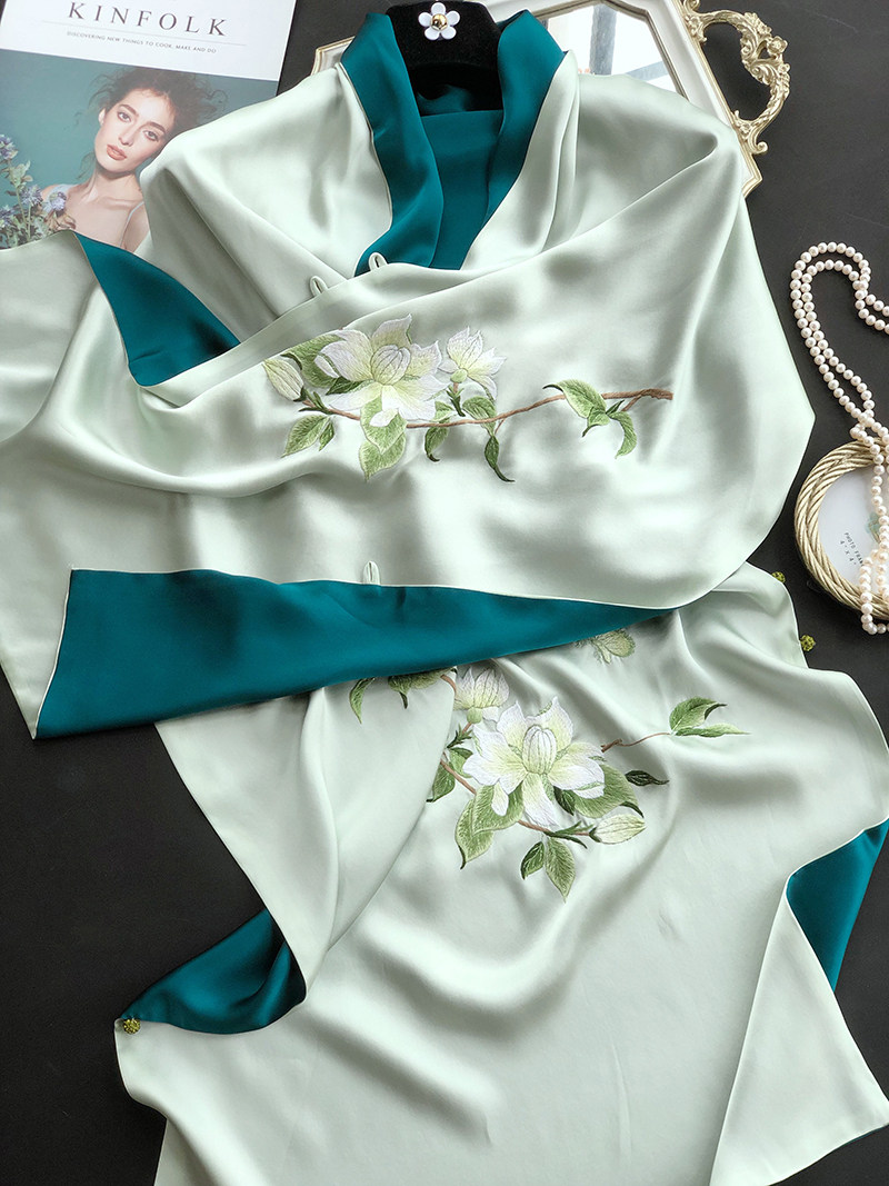 栀子花国风杭州丝绸高档真丝刺绣围巾女桑蚕丝盘扣披肩丝巾礼品装