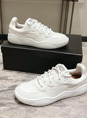 2024年秋冬新款圆头平底系带简约显瘦镂空设计牛皮面羊皮里休闲鞋