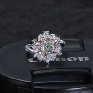 0.52克拉天然蓝绿钻石戒指吊坠两用款 GIA