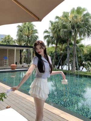 西装领条纹衬衫修身显瘦