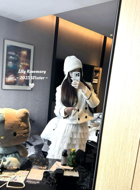 Lily Rosemary/ 冬日crush 中古白雪糯感羊毛双排扣短款毛呢外套