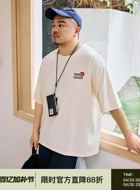 210g韦恩泽维尔加大宽松大码男夏圆领卡通轻薄印花休闲T恤9501