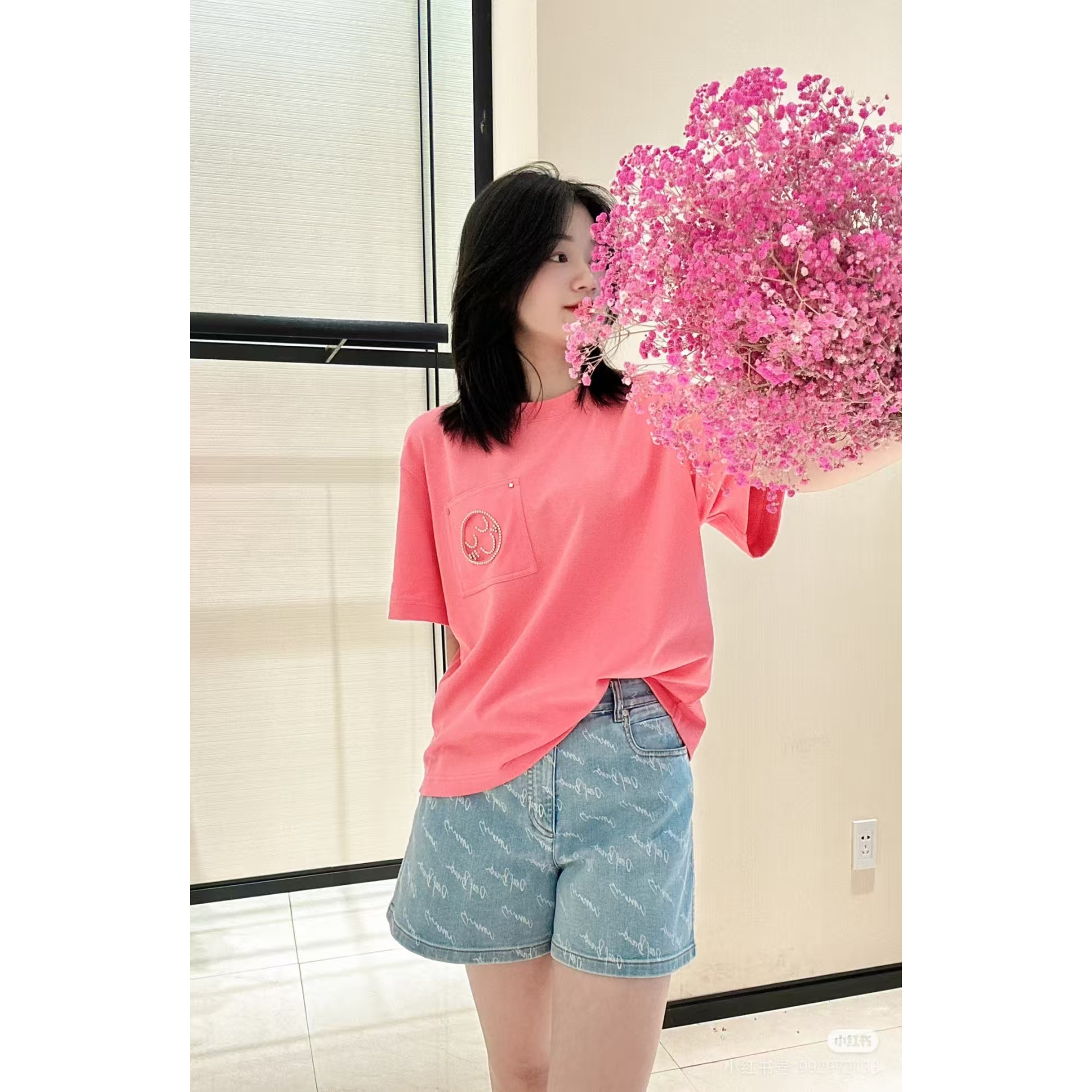 白领哥弟新2025夏款新款时尚高腰显瘦百搭字母印花牛仔裤女短裤子